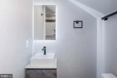 1332 G Street SE #2, Washington, DC 20003 - Photo 18