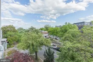 1332 G St SE, Washington, DC 20003 - Photo 36