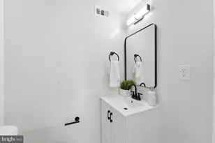 1601 Hamlin St NE, Washington, DC 20018 - Photo 16