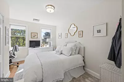 1 Pomander Walk NW, Washington, DC 20007 - Photo 6
