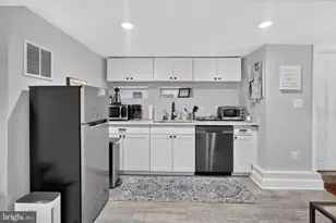 724 Harvard St NW, Washington, DC 20001 - Photo 22