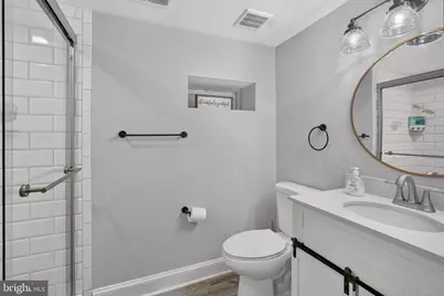 724 Harvard Street NW, Washington, DC 20001 - Photo 24