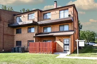 3481 Summit Ct NE, Washington, DC 20018 - Photo 2