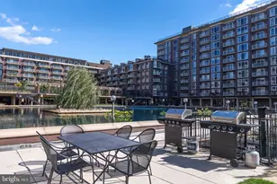 520 N St SW, Washington, DC 20024 - Photo 30