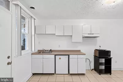 1253 Carrollsburg Place SW, Washington, DC 20024 - Photo 4