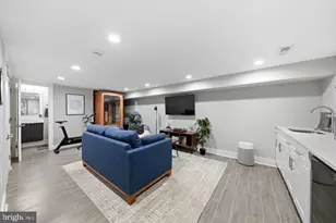 309 35th St NE, Washington, DC 20019 - Photo 28