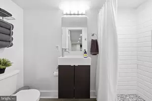 309 35th St NE, Washington, DC 20019 - Photo 36