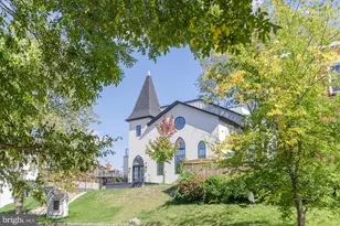 217 16th St NE, Washington, DC 20002 - Photo 2