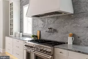 5118 Albemarle St NW, Washington, DC 20016 - Photo 10