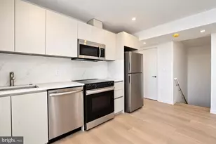 2117 M St NE, Washington, DC 20002 - Photo 8