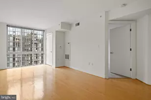 1000 New Jersey Ave SE, Washington, DC 20003 - Photo 4