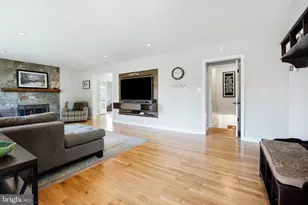 5128 Linnean Terrace NW, Washington, DC 20008 - Photo 6