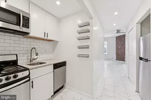 1718 Corcoran St NW, Washington, DC 20009 - Photo 2