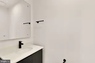 2615 Olmsted Ct NW, Washington, DC 20001 - Photo 10