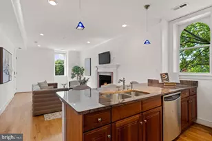 19 Logan Cir NW, Washington, DC 20005 - Photo 10