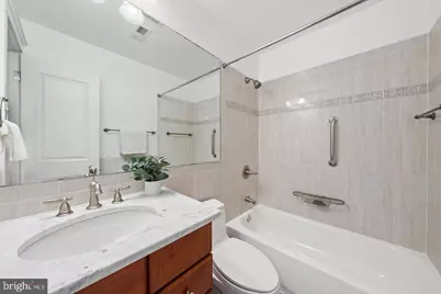 19 Logan Circle NW #300, Washington, DC 20005 - Photo 16