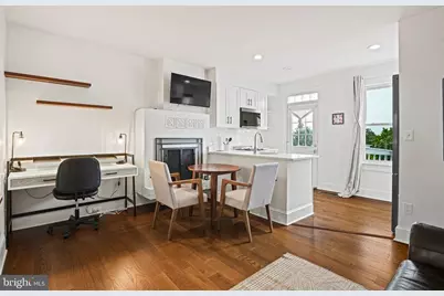409 Constitution Avenue NE #3, Washington, DC 20002 - Photo 4