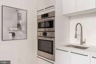 329 8th St NE, Washington, DC 20002 - Photo 18