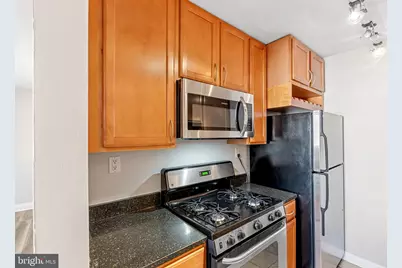 5112 Macarthur Boulevard NW #108, Washington, DC 20016 - Photo 6
