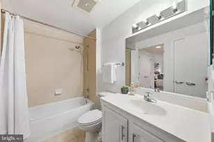 355 I Street SW, Washington, DC 20024 - Photo 14