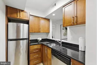 1367 K Street SE #B, Washington, DC 20003 - Photo 10