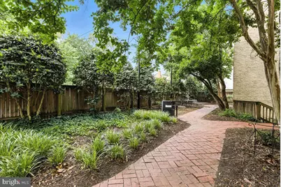 1367 K Street SE #B, Washington, DC 20003 - Photo 20