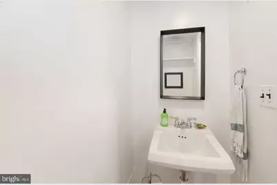 1404 E Street SE, Washington, DC 20003 - Photo 14