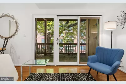 1124 25th Street NW #203, Washington, DC 20037 - Photo 10