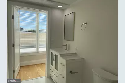 712 E SE #3E, Washington, DC 20003 - Photo 4