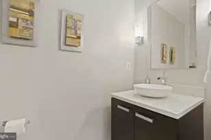 1010 Massachusetts Ave NW, Washington, DC 20001 - Photo 10