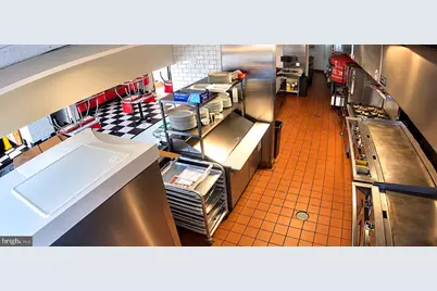 4700 Wisconsin Avenue NW, Washington, DC 20016 - Photo 2