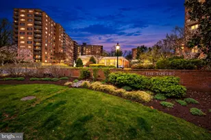 4201 Cathedral Ave NW, Washington, DC 20016 - Photo 2
