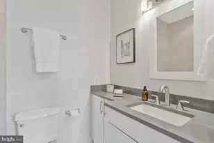 220 P St NW, Washington, DC 20001 - Photo 18