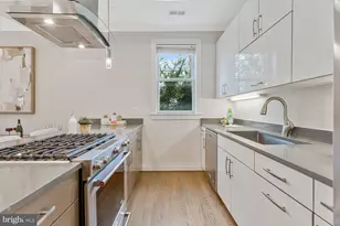 220 P St NW, Washington, DC 20001 - Photo 10