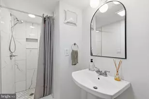 200 Cromwell Terrace NE, Washington, DC 20002 - Photo 32