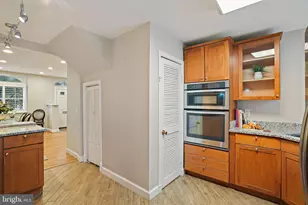403 E St NE, Washington, DC 20002 - Photo 10