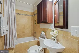 403 E St NE, Washington, DC 20002 - Photo 18
