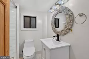 1317 Irving St NW, Washington, DC 20010 - Photo 42