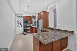 1317 Irving St NW, Washington, DC 20010 - Photo 10