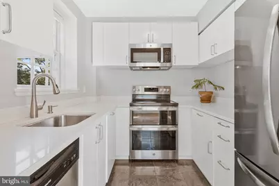 3460 39th Street NW #B680, Washington, DC 20016 - Photo 32