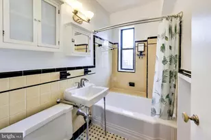 1 Scott Cir NW, Washington, DC 20036 - Photo 10