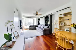1 Scott Cir NW, Washington, DC 20036 - Photo 2