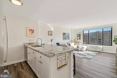 2501 Calvert Street NW #711, Washington, DC 20008 - Photo 2
