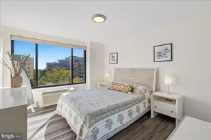 2501 Calvert St NW, Washington, DC 20008 - Photo 8