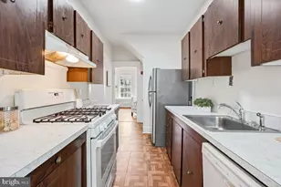 4323 Fessenden St NW, Washington, DC 20016 - Photo 16