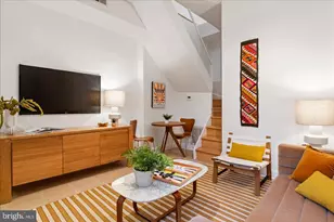 203 9th St SE, Washington, DC 20003 - Photo 46