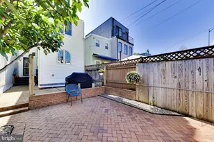 1427 Swann St NW, Washington, DC 20009 - Photo 30