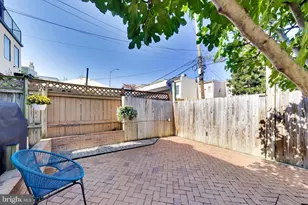 1427 Swann St NW, Washington, DC 20009 - Photo 28