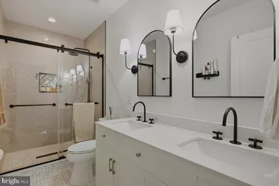 2701 Woodley Place NW, Washington, DC 20008 - Photo 30
