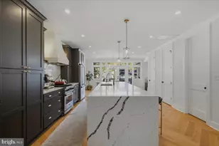 2701 Woodley Pl NW, Washington, DC 20008 - Photo 8